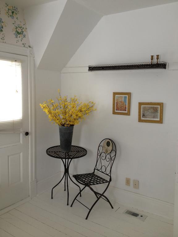 Foxingham Farm Bed & Breakfast Mulmur Room photo